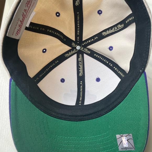 Lids Unisex Toronto Raptors Cap - Picture 5 of 5